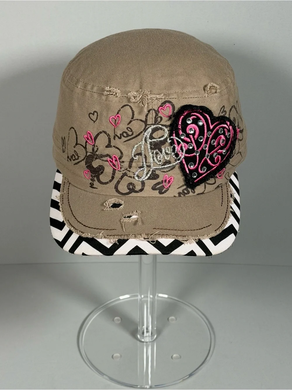 KBETHOS Tan Cap with Pink Heart Embroidery and Black-White Chevron Brim